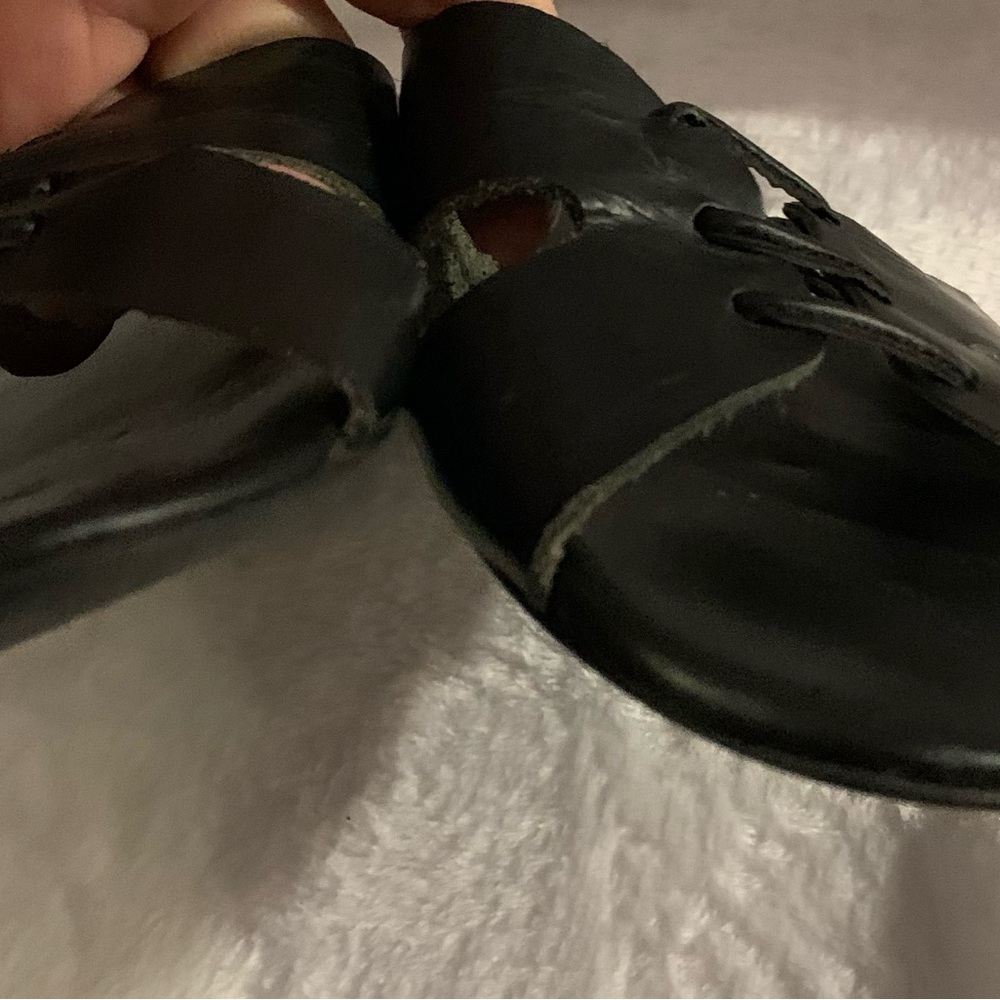 Sandals - Picture 2 of 5